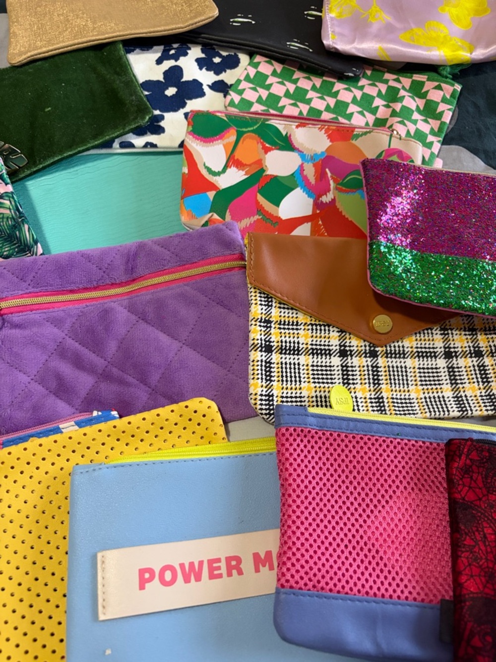 18 Colorful Mixed-Print Women’s Pouch Collection- 18$ or best offer